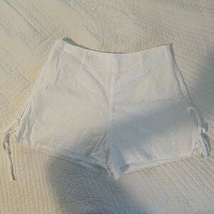 Zara White Eyelet Shorts 100% Cotton